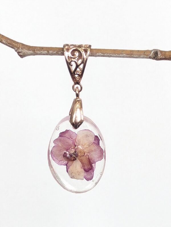 Ness Satin Rose African Violet Preserved In A Resin Pendant - Image 2